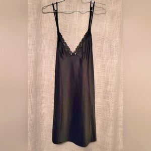 Oscar de la Renta Black Silk Slip